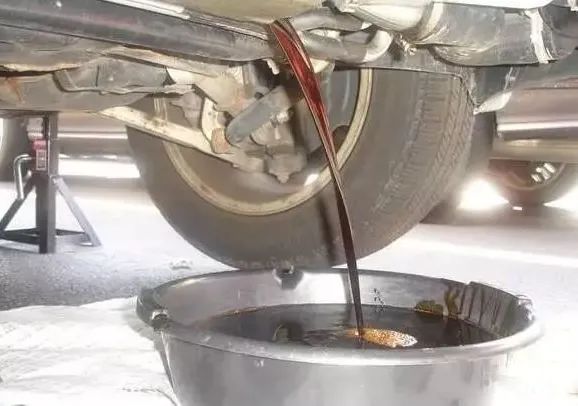 潔匠凈化·的凈工業(yè)除臭劑_廢機(jī)油處理難度大，擺脫“惡臭異味”又有什么方向？