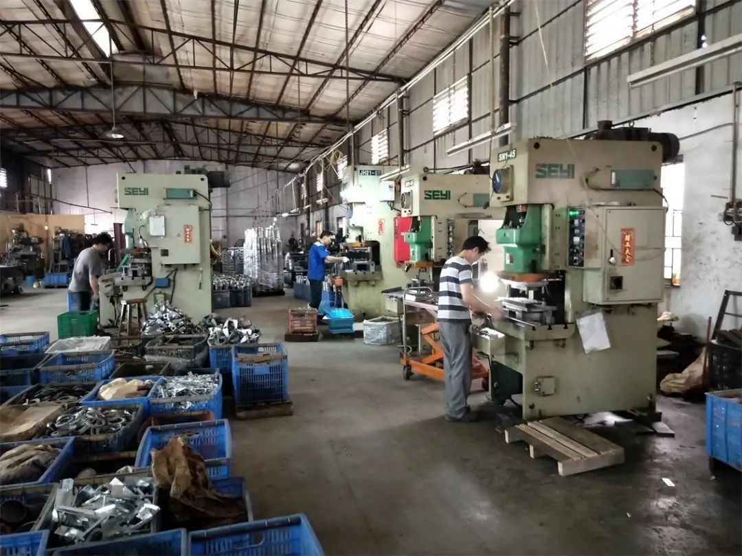 五金加工廠有機(jī)廢氣異味控制，Dejing的凈?除臭劑如何做到？